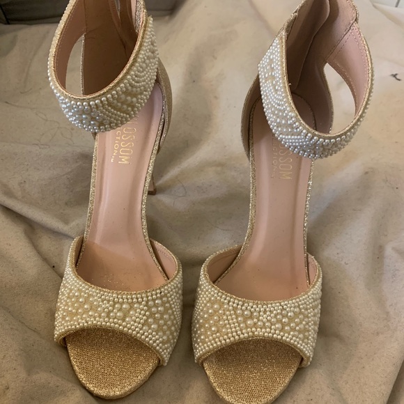 Heels - Picture 2 of 5